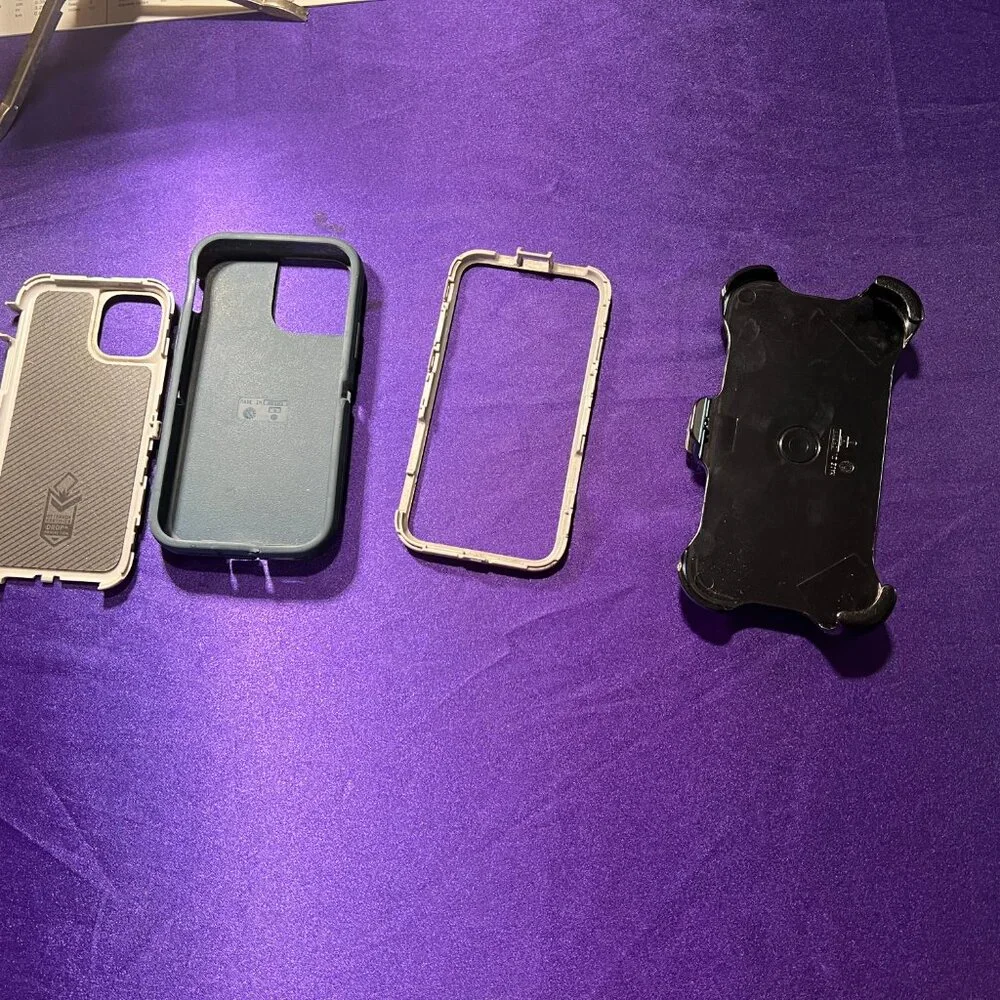 📌OtterBox DEFENDER SERIES SCREENLESS Case iPhone 11 Pro - GONE FISHIN WET WEATH